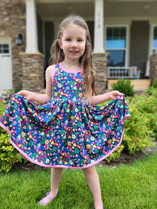 Charlie's Project Festive Folk Art Sleeveless Hugs Twirl Dress